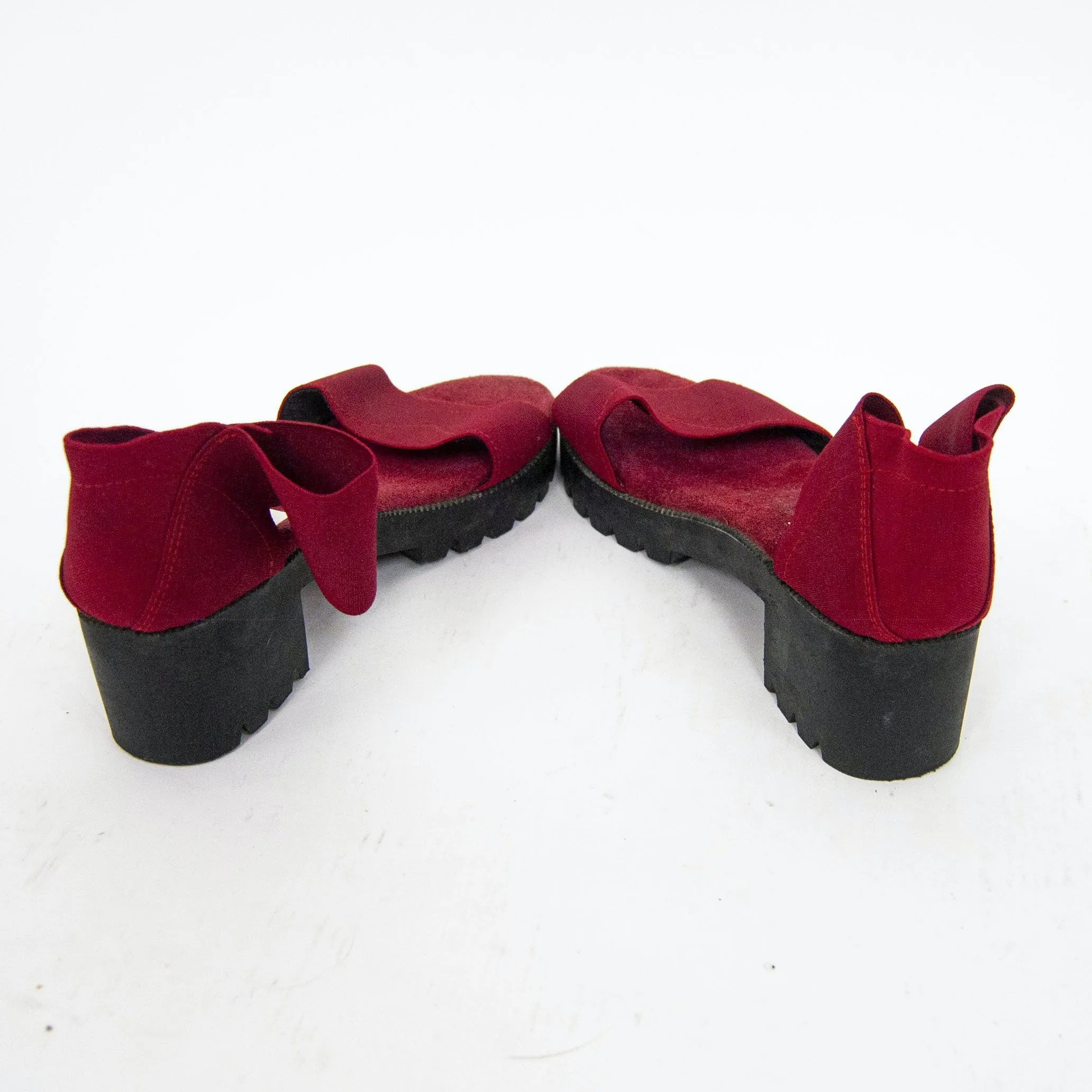 00's Comfy Red Band Platform Sandals by San Miguel Shoes