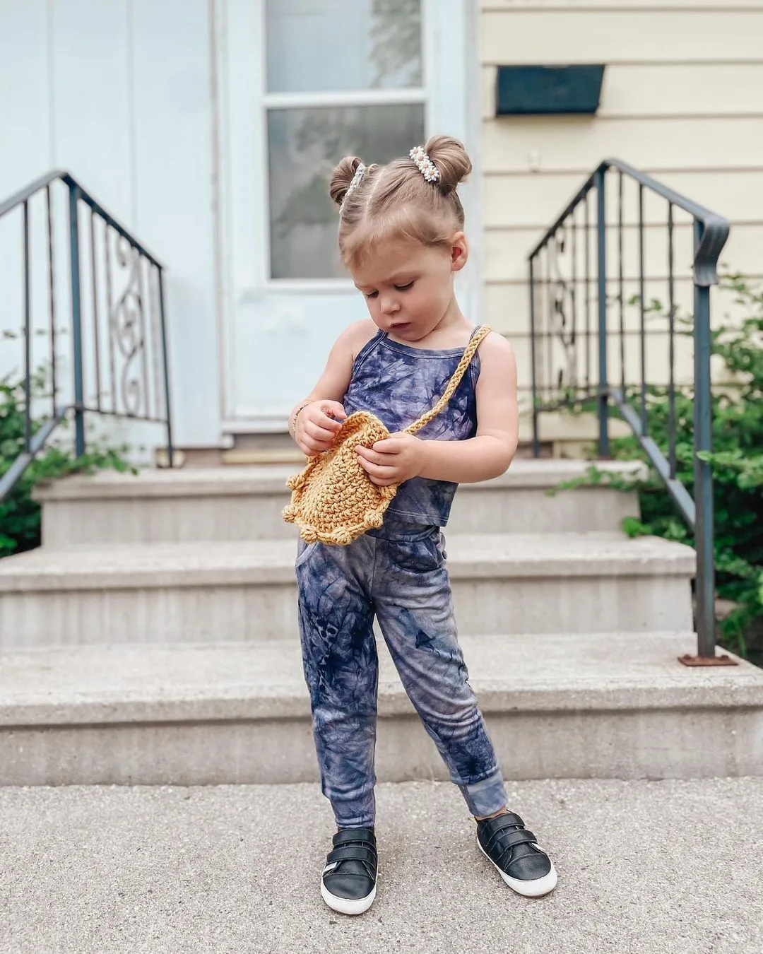 Little Love Bug Casual Black Low Top