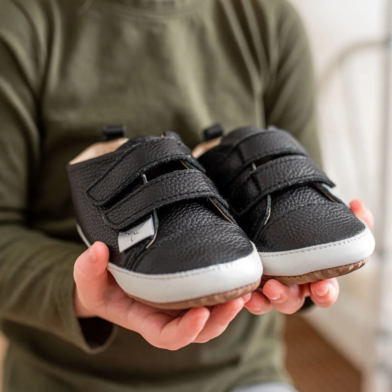 Little Love Bug Casual Black Low Top