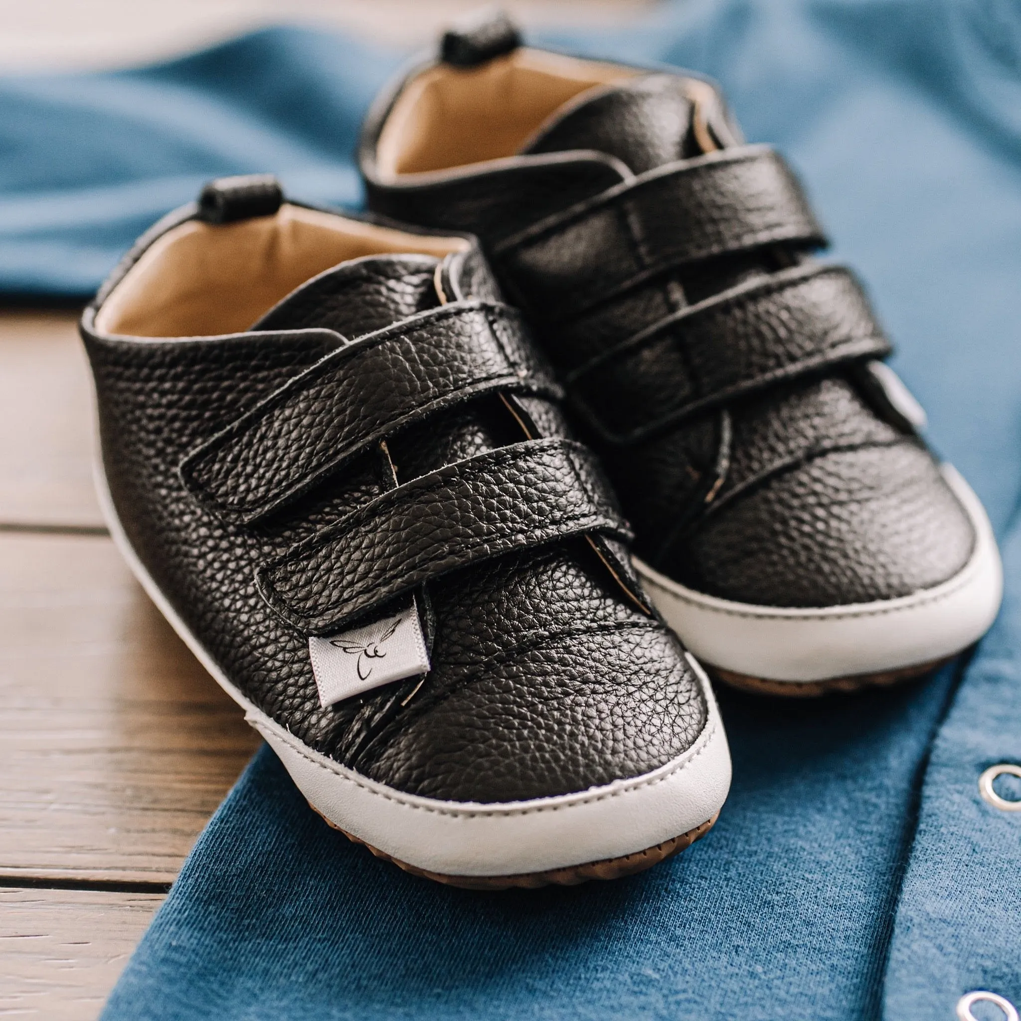 Little Love Bug Casual Black Low Top