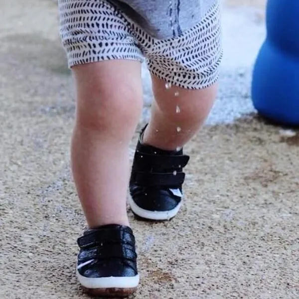 Little Love Bug Casual Black Low Top