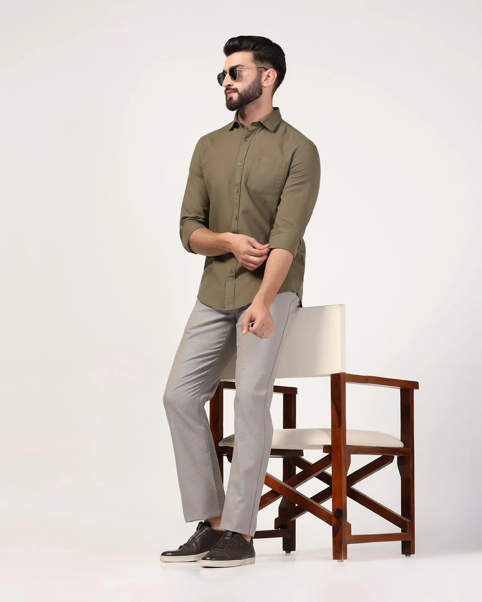 Slim Comfort B-95 Casual Grey Solid Khakis - Oscar