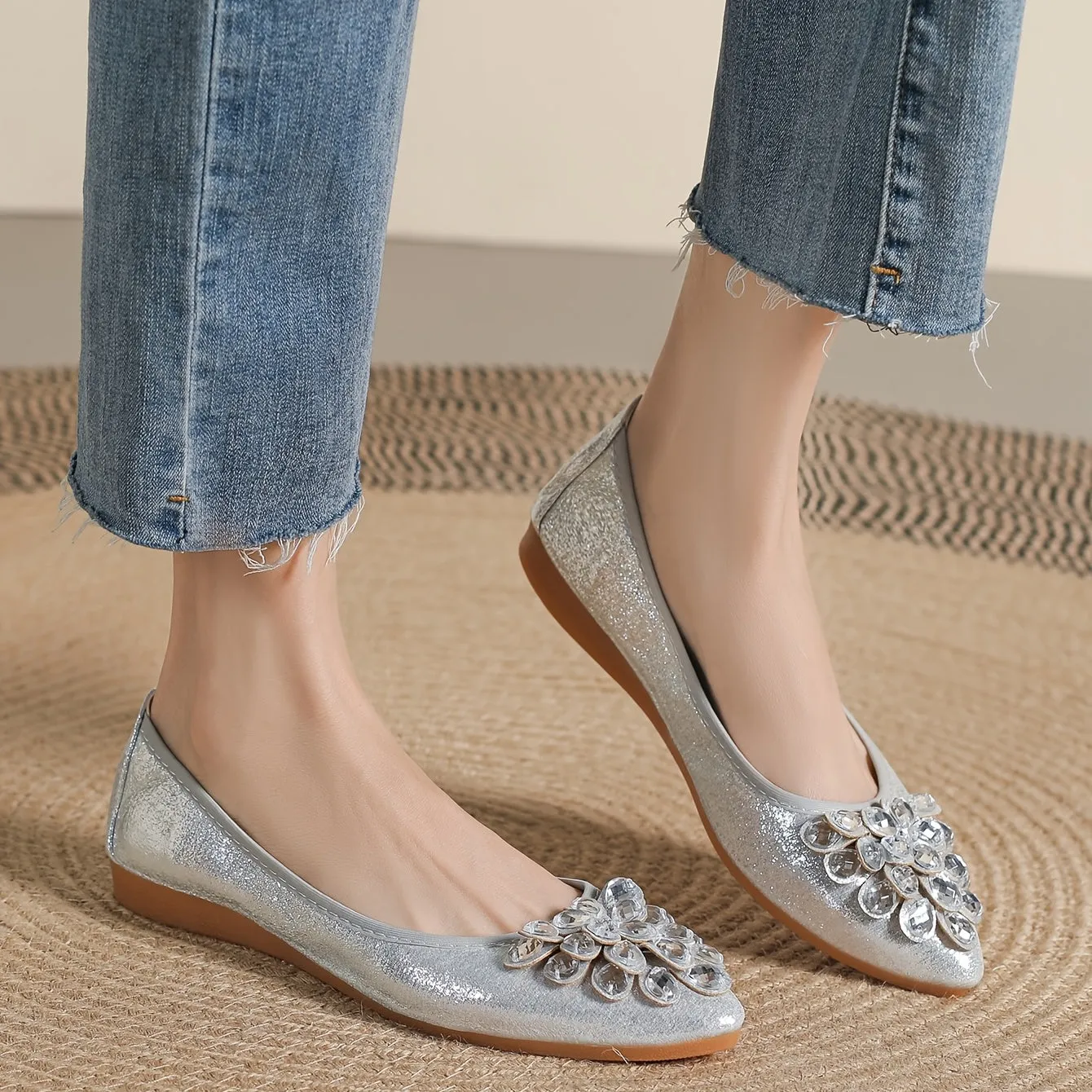 Women's Rhinestone Decor Ballet Flats Pointed Toe Soft-sole Slip Comfy Casual Shoes